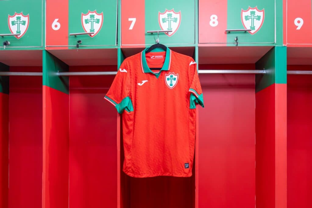 Lusa lança camisa 3 inspirada na seleção portuguesa - Divulgação