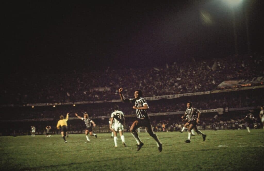 ‘Parem as Máquinas!’: Celso Sabadin analisa filme sobre o Corinthians de 1977