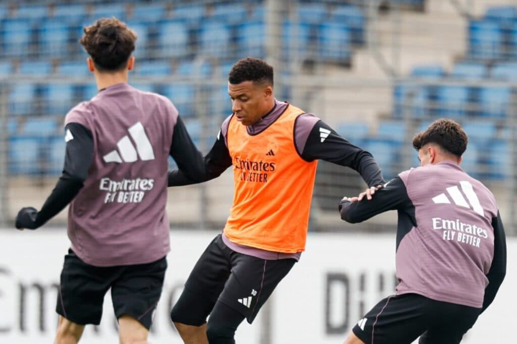 Real Madrid: treino tem descontração e crise antes do ‘El Clásico’