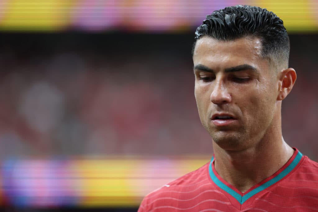 Estático, Cristiano Ronaldo ‘some’ e aumenta dilemas em Portugal
