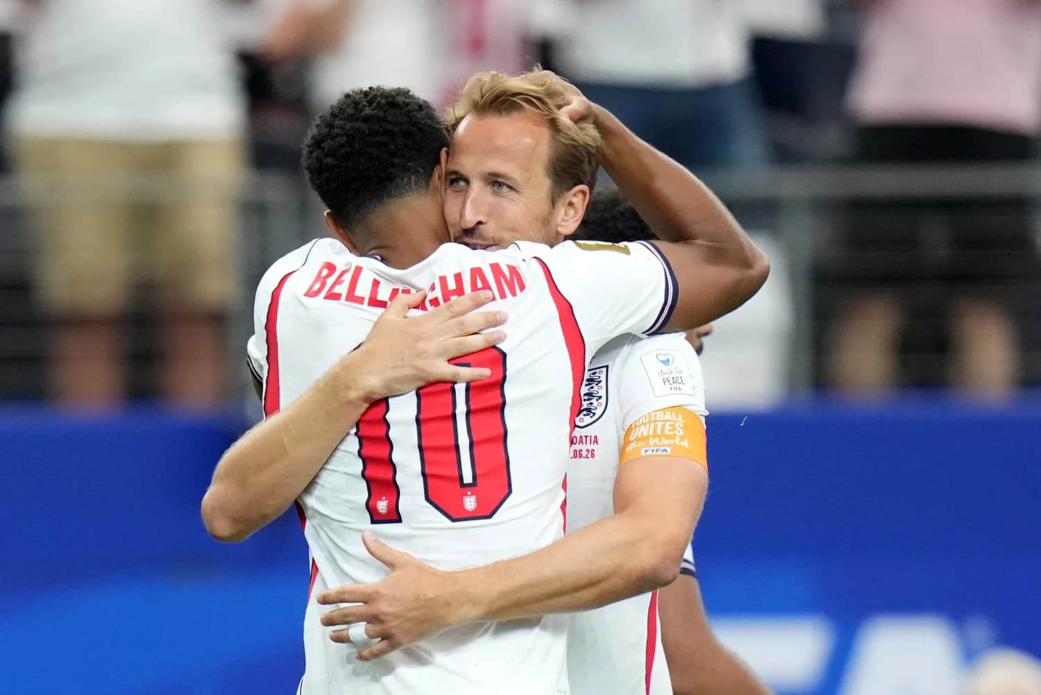 Inglaterra aproveita espaços e vence Croácia em jogo movimentado