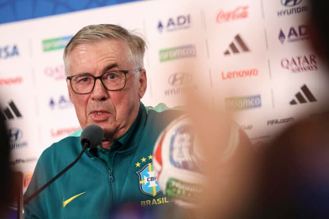 Ancelotti diz que Neymar já pode atuar por mais tempo, mas pondera