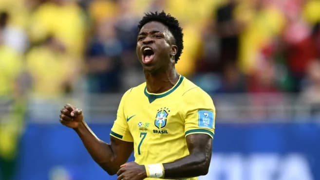 Vini iguala Zico e outras lendas do Brasil em Copas do Mundo
