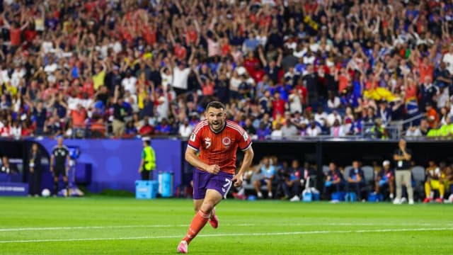 Pioneira no futebol, Escócia sonha com seu primeiro mata-mata