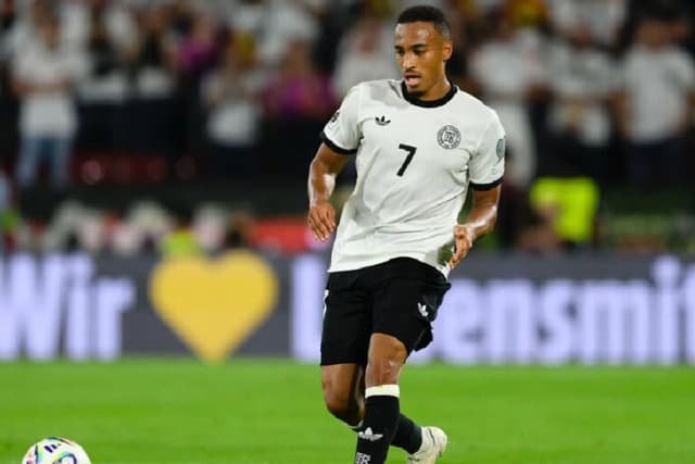Jamie Leweling: Camisa 9 da Alemanha e fã de Ronaldo