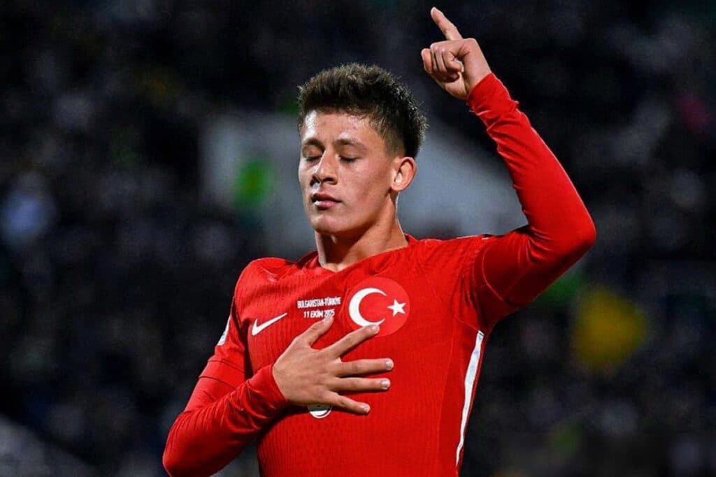 ‘Farei de tudo para esquecer esta Copa’, diz turco Arda Güler