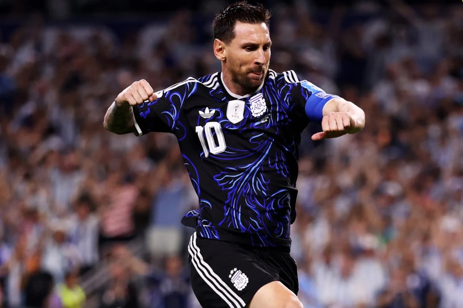 Com gol de Messi, Argentina domina Jordânia e avança invicta na Copa