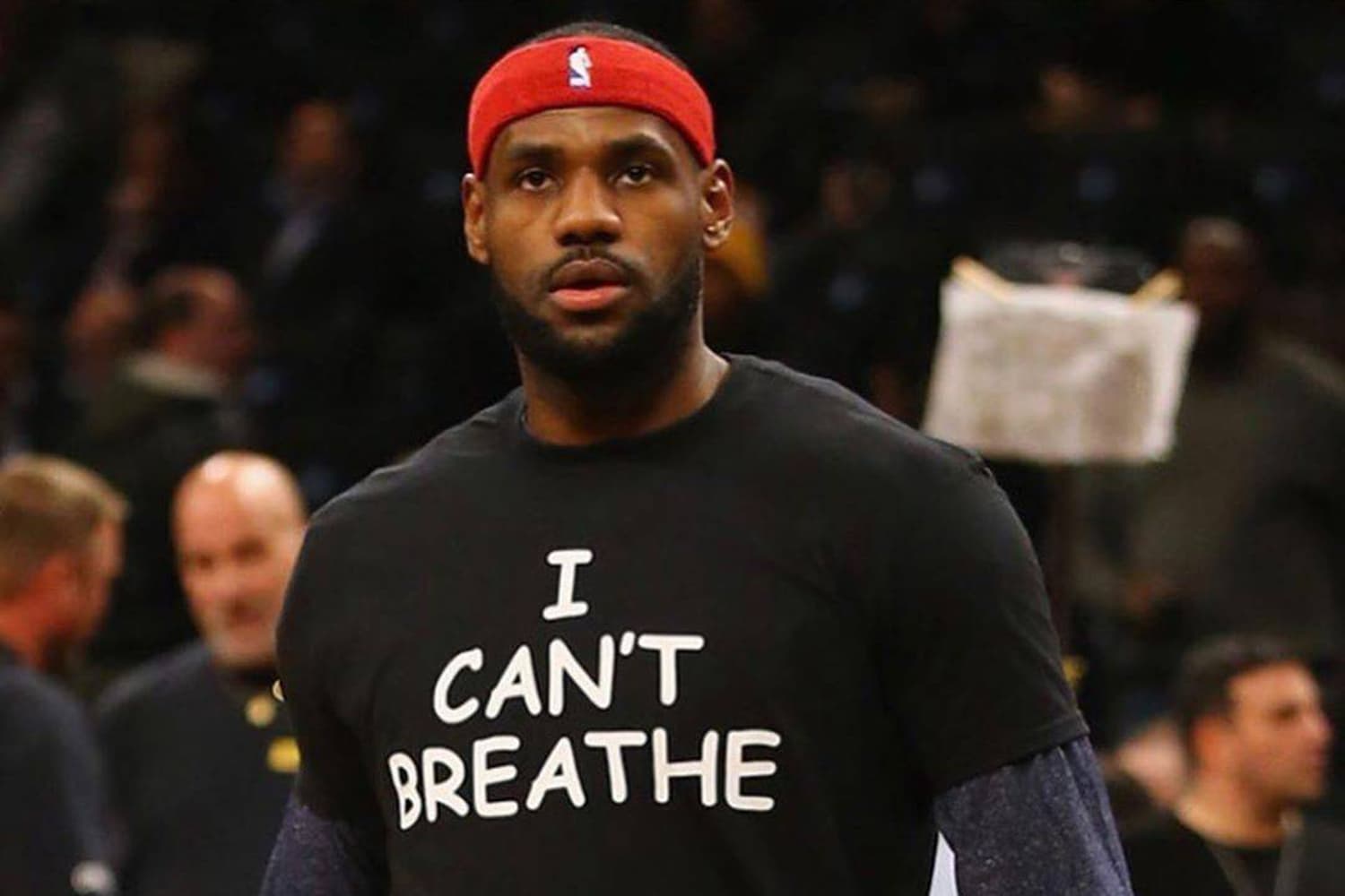 Lebron “usa” camisa em alusão a morte de George Floyd: “Eu não consigo respirar”