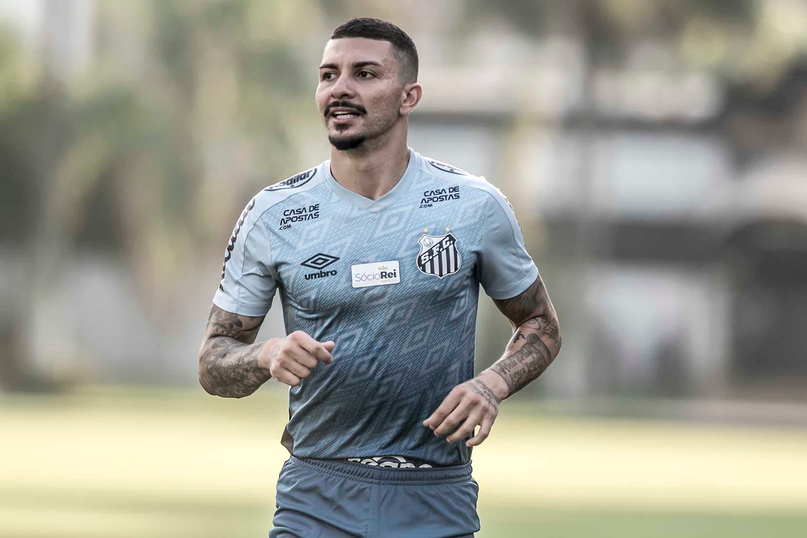 Volante Alison ainda é dúvida para a decisiva final; jogador é um dos líderes do time de Cuca