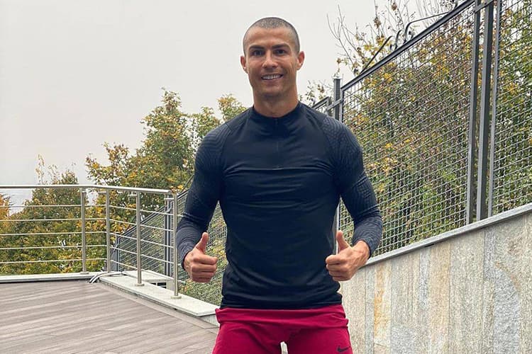 Cristiano Ronaldo surgiu de novo visual –