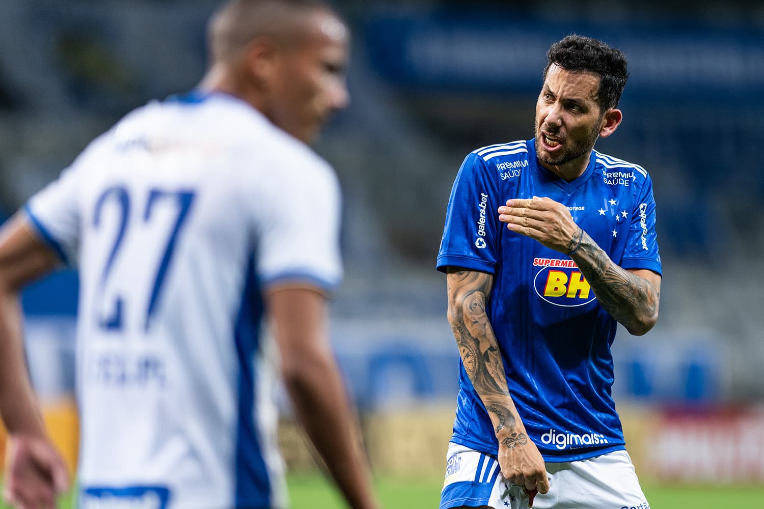 Cruzeiro x Avaí durante confronto pelo Brasileirão série B –