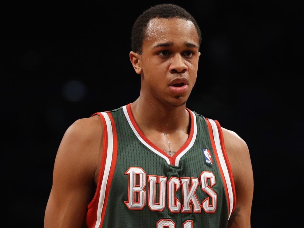 John Henson, pivô do Milwaukee Bucks, que diz ter sido vítima de racismo