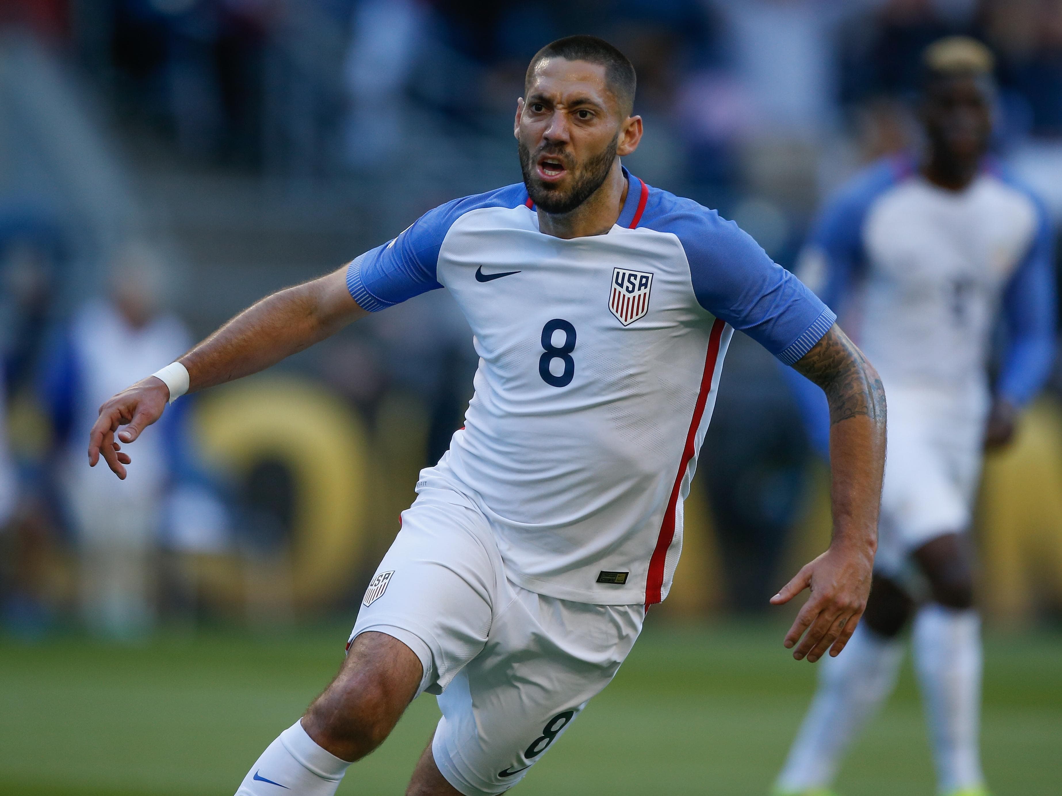 Clint Dempsey em ação pelos Estados Unidos