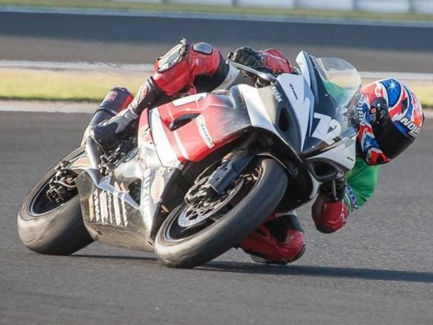 Piloto Joãozinho Treze em foto postada em sua conta no Facebbok