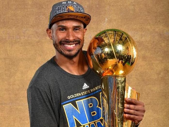 Brasileiro Leandrinho Barbosa em vitória do Golden State sobre o Houston