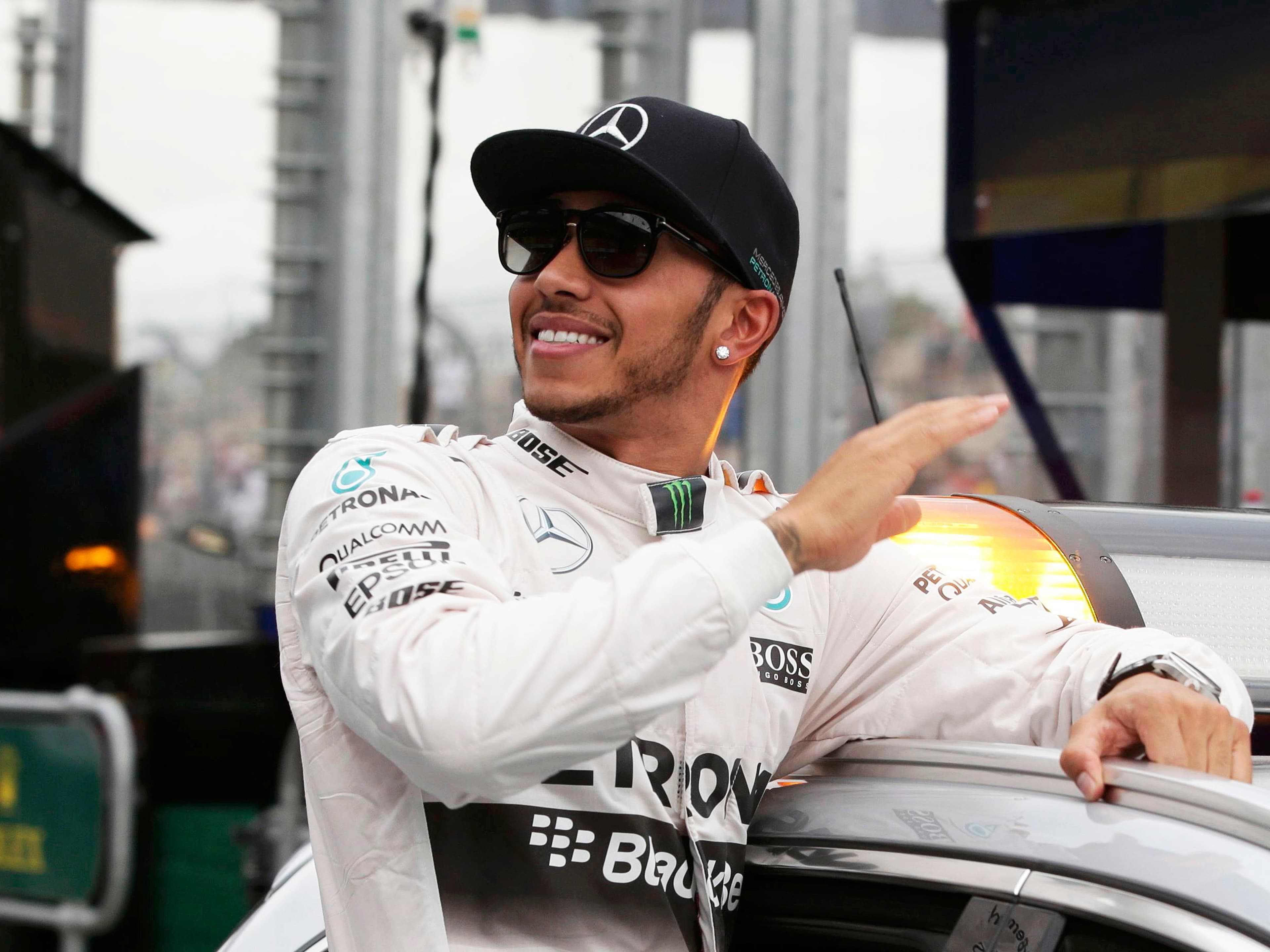 Lewis Hamilton fatura pole position na Austrália