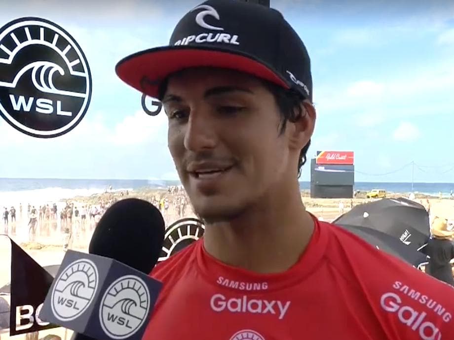 Gabriel Medina levou a melhor sobre os famosos rivais ao obter a média de 12,90