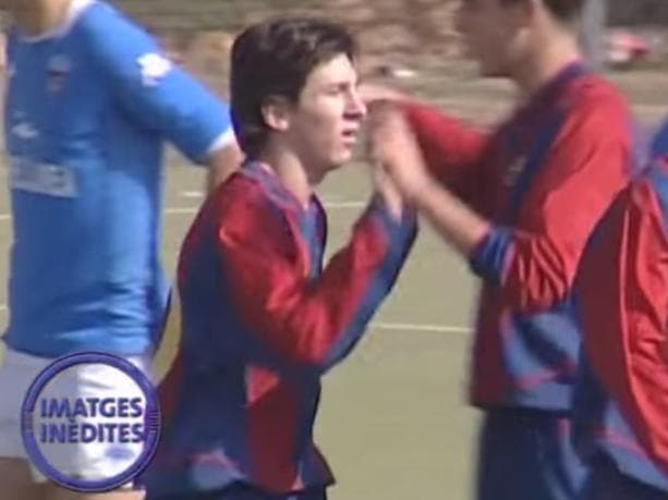 Lionel Messi durante jogo do juvenil do Barcelona, em 2003, aos 15 anos