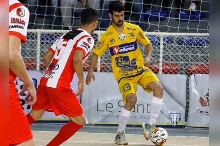 Dieguinho, jogador do Lages Futsal