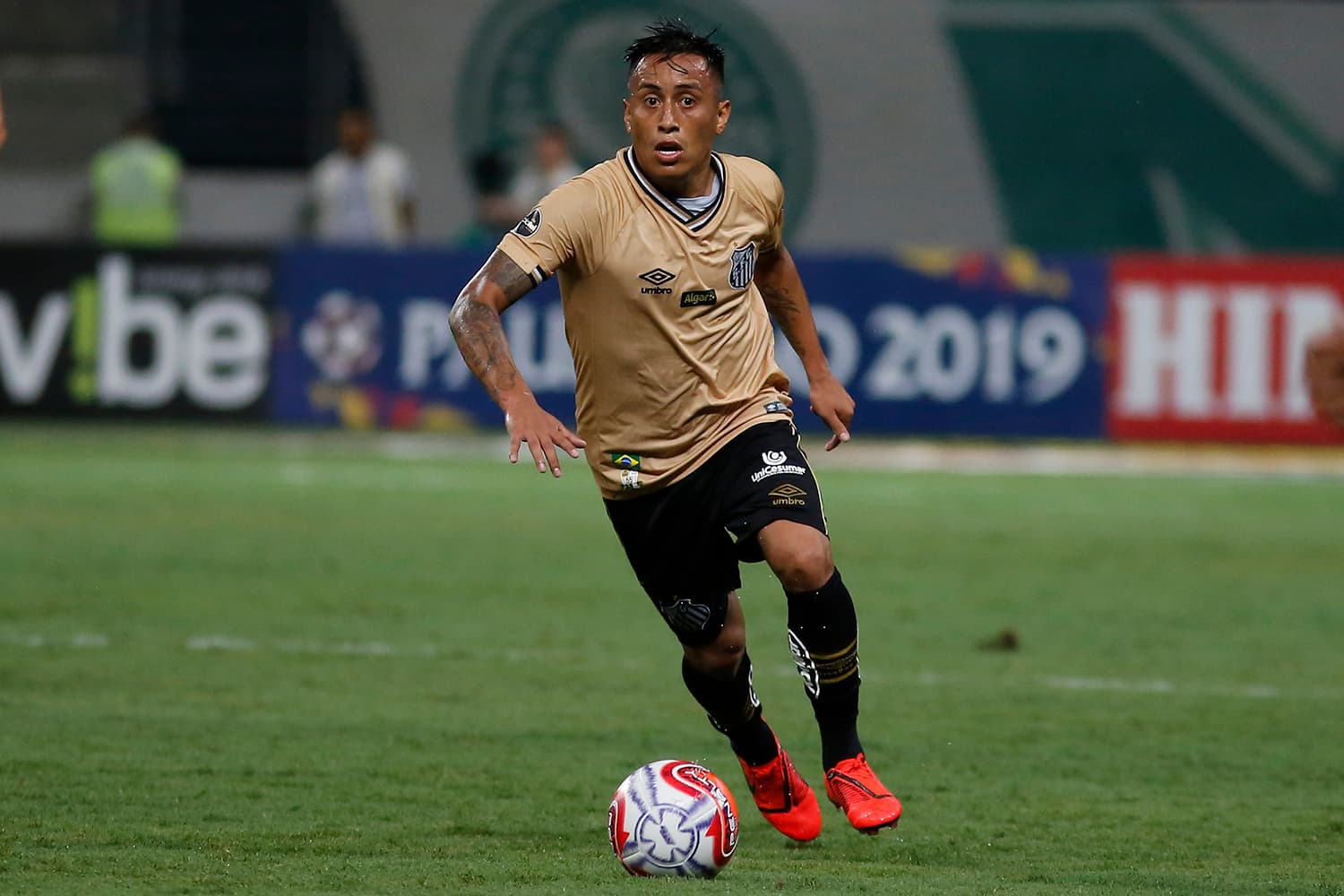 Cueva, jogador do Santos