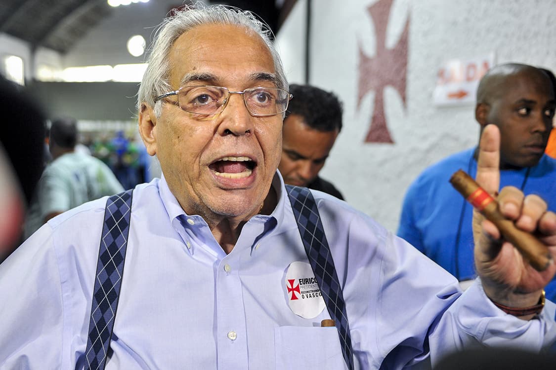 O presidenciável do Vasco, Eurico Miranda, durante as eleições do clube, no Rio