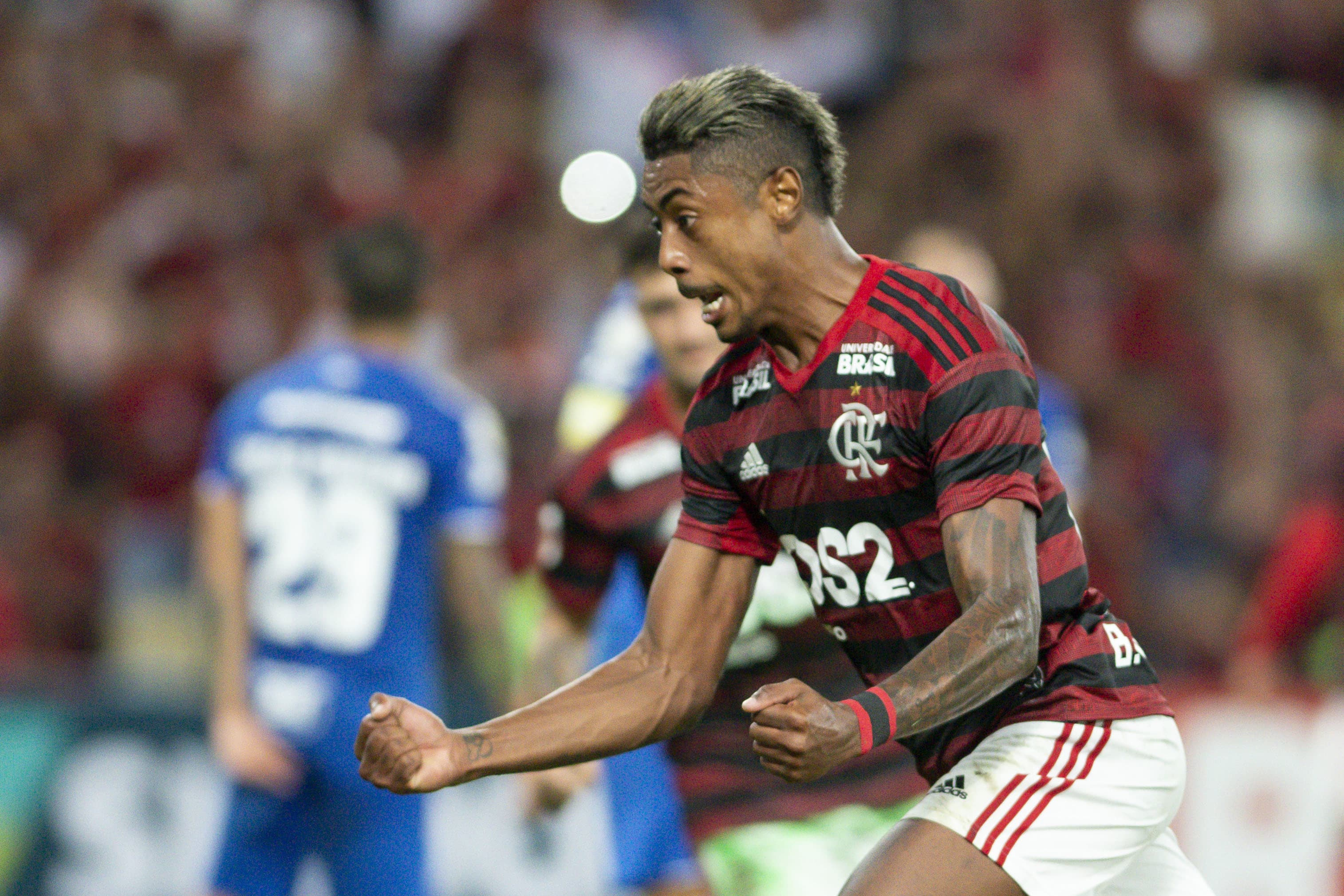Bruno Henrique, do Flamengo, comemora gol sobre o Cruzeiro