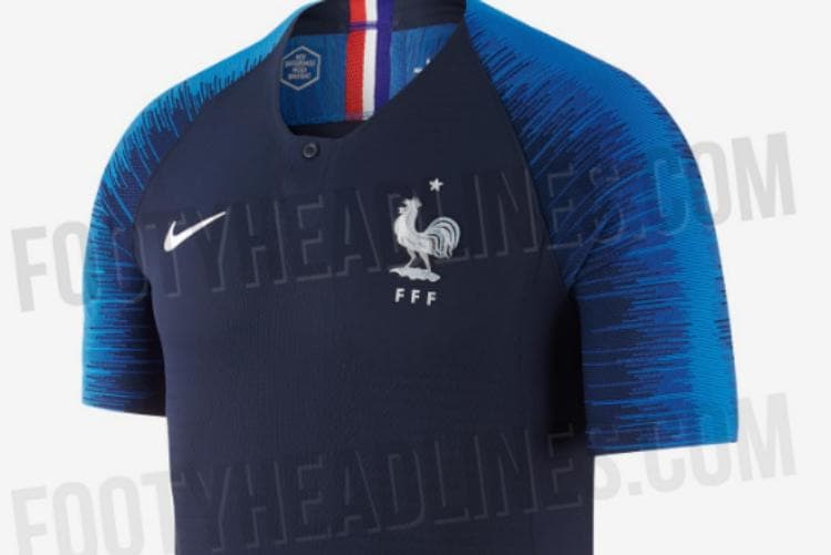 Camisa da França tem detalhes em azul claro nas mangas