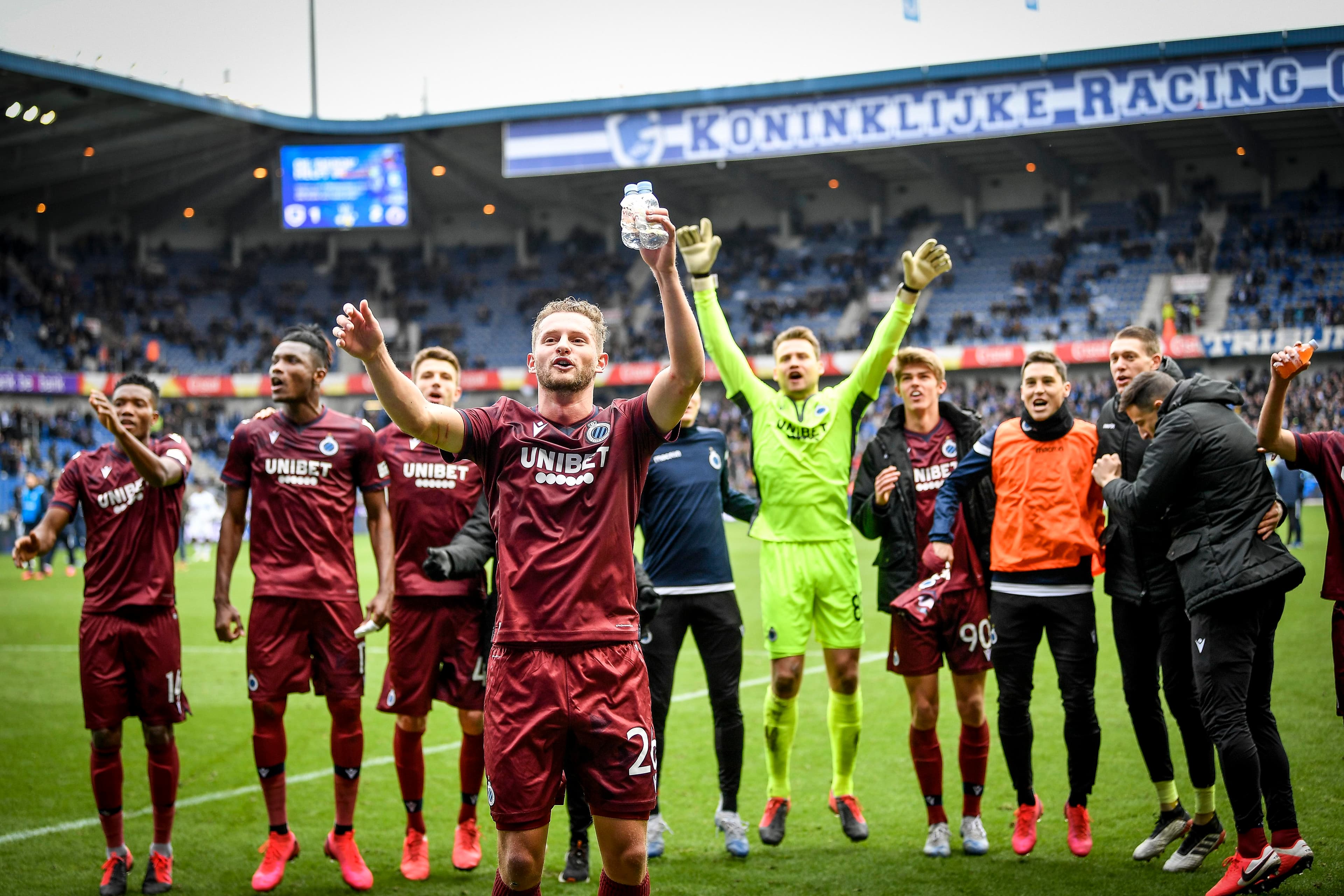 Time do Club Brugge comemora a vitória sobre o Genk pelo Campeonato Belga – 1/3/2020