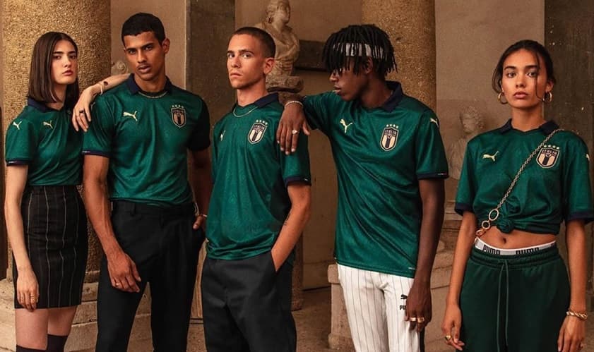 Nova camisa 'Renascentista' da Itália