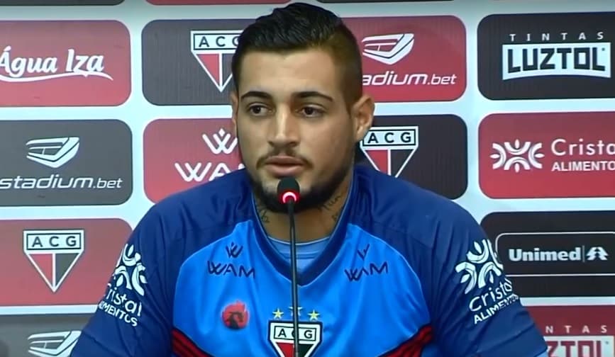 Goleiro Jean foi apresentado no Atlético Goianiense