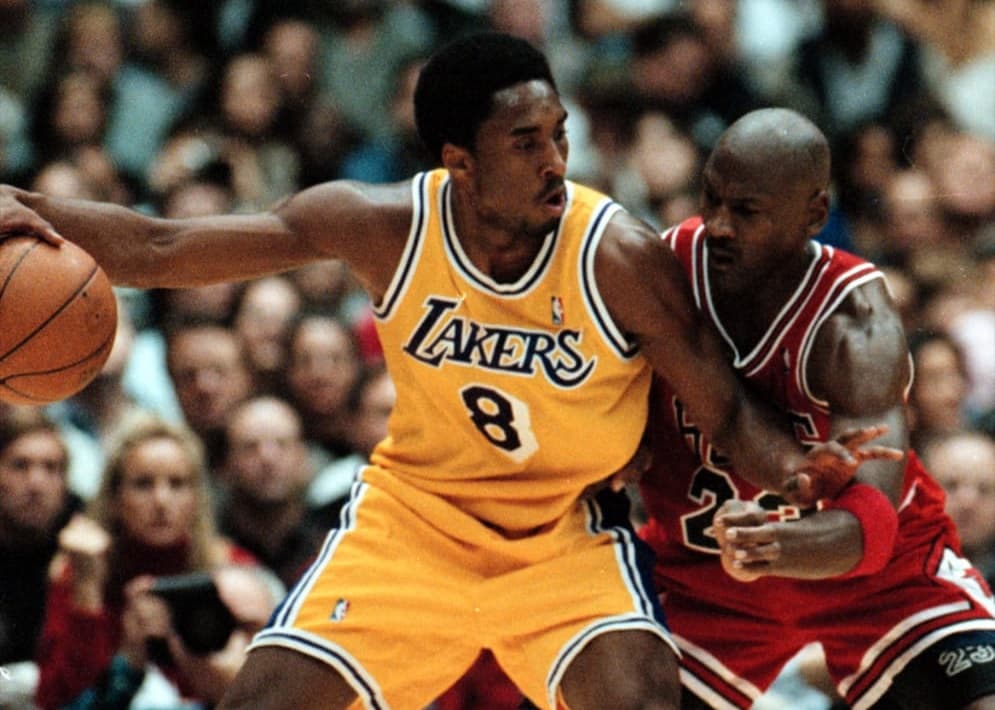 Troca de guarda: Kobe Bryant contra Michael Jordan no fim da década de 90