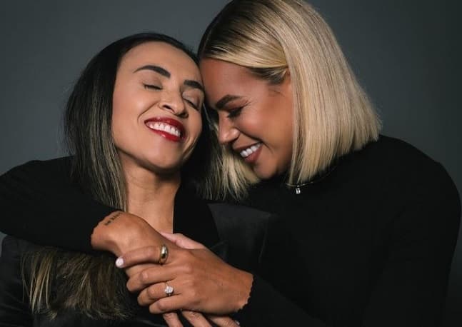 Marta e sua esposa, Toni Deion Pressley -
