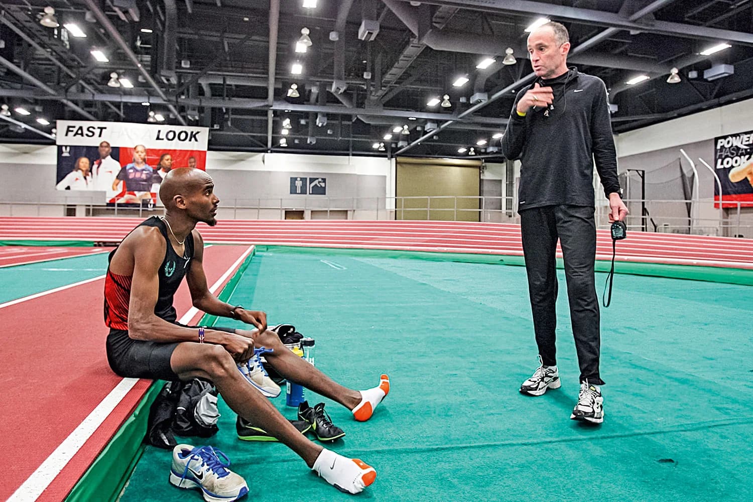 LIGAÇÃO PERIGOSA –  Salazar (à dir.) e Mo Farah: resultados em dúvida