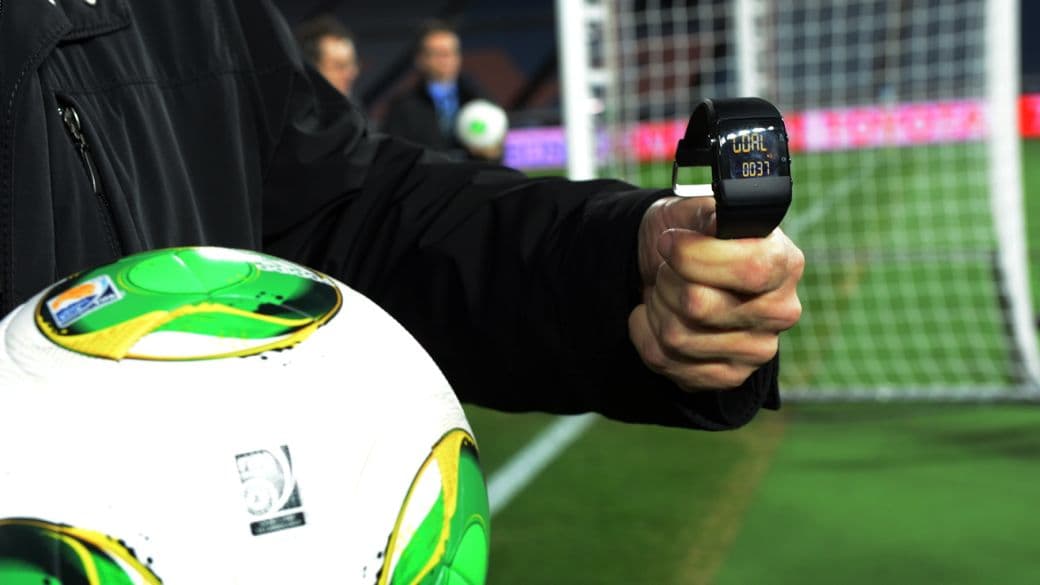 A tecnologia que identifica a entrada da bola no gol é exibida antes da estreia do Mundial de Clubes da Fifa