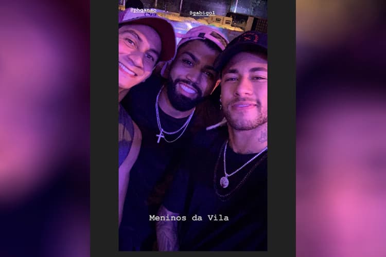 Neymar, Gabigol e Paulo Henrique em show do cantor Thiaguinho