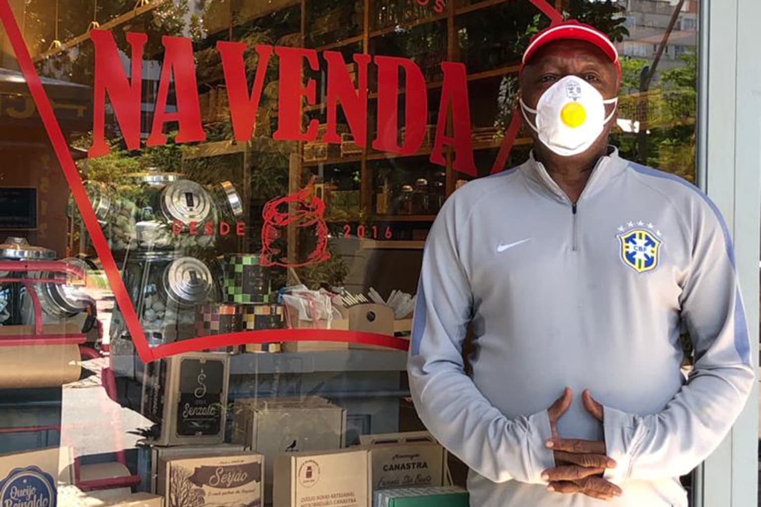 O “mascarado” Paulo Cezar Caju