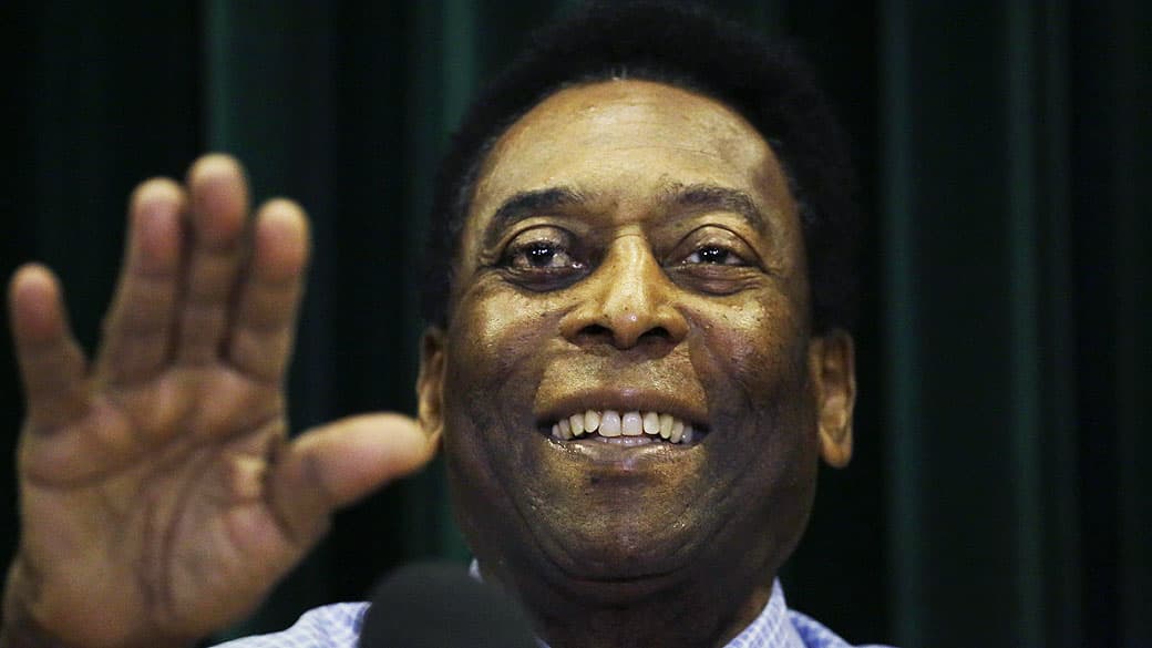 Pelé aproveitou as férias de julho para realizar procedimento cirúrgico