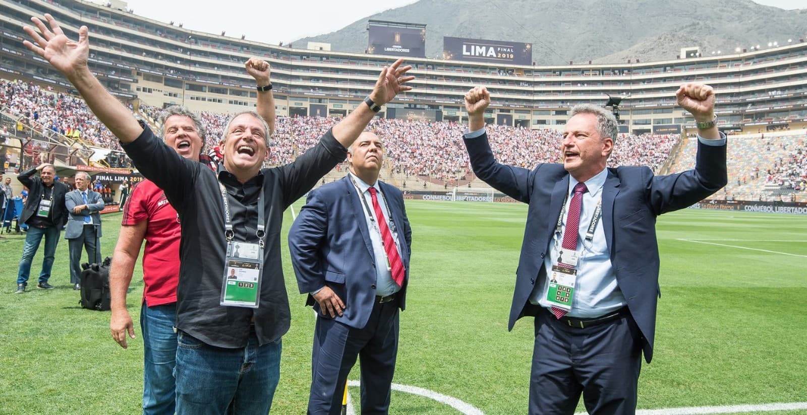 Gustavo Oliveira, BAP, Marcos Braz e Rodolfo Landim, na festa do título da Libertadores em Lima