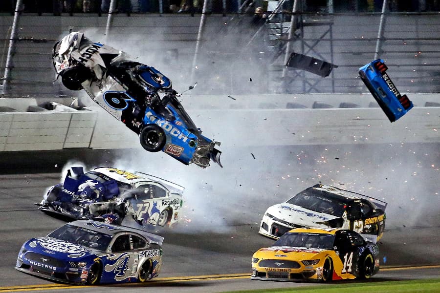 Ryan Newman acidente Nascar