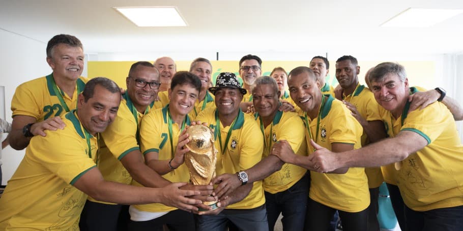 Jogadores campeões em 1994 celebraram na Granja Comary no último fim de semana
