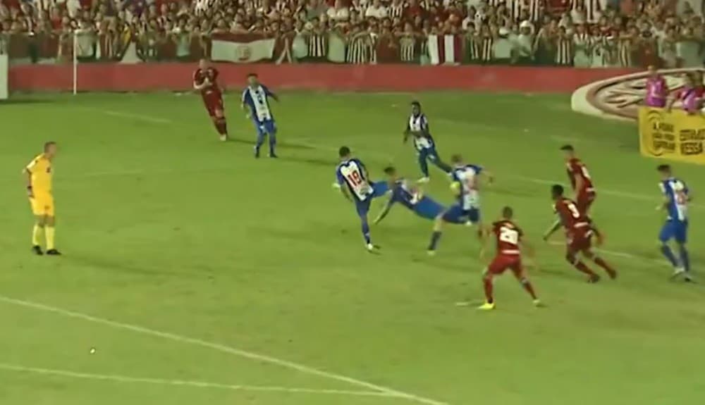 Pênalti marcado contra o Paysandu diante do Náutico, em jogo decisivo para o acesso à Série B – 08/09/2019