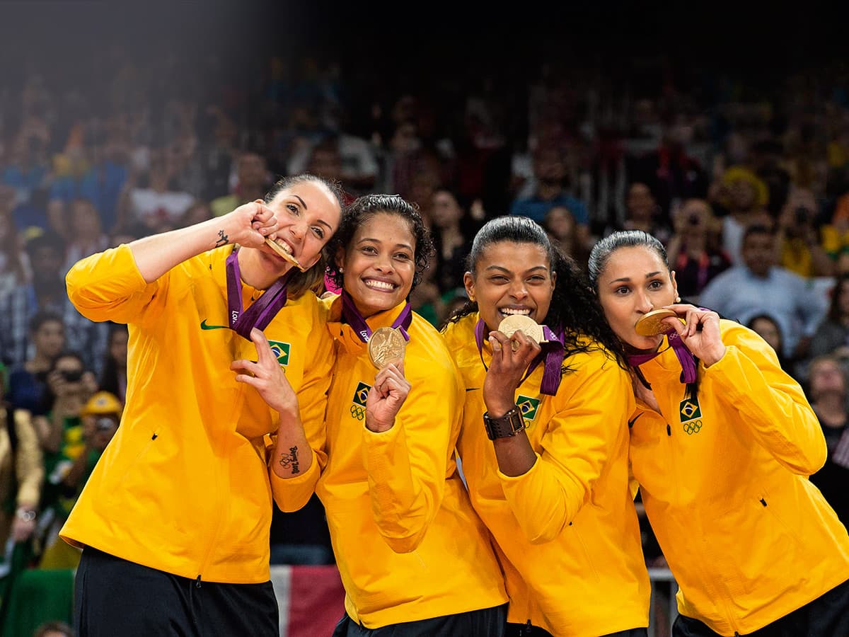 RUMO AO TRI? Para atender aos anseios dos dirigentes brasileiros, o vôlei feminino teria de estar de novo entre os três primeiros