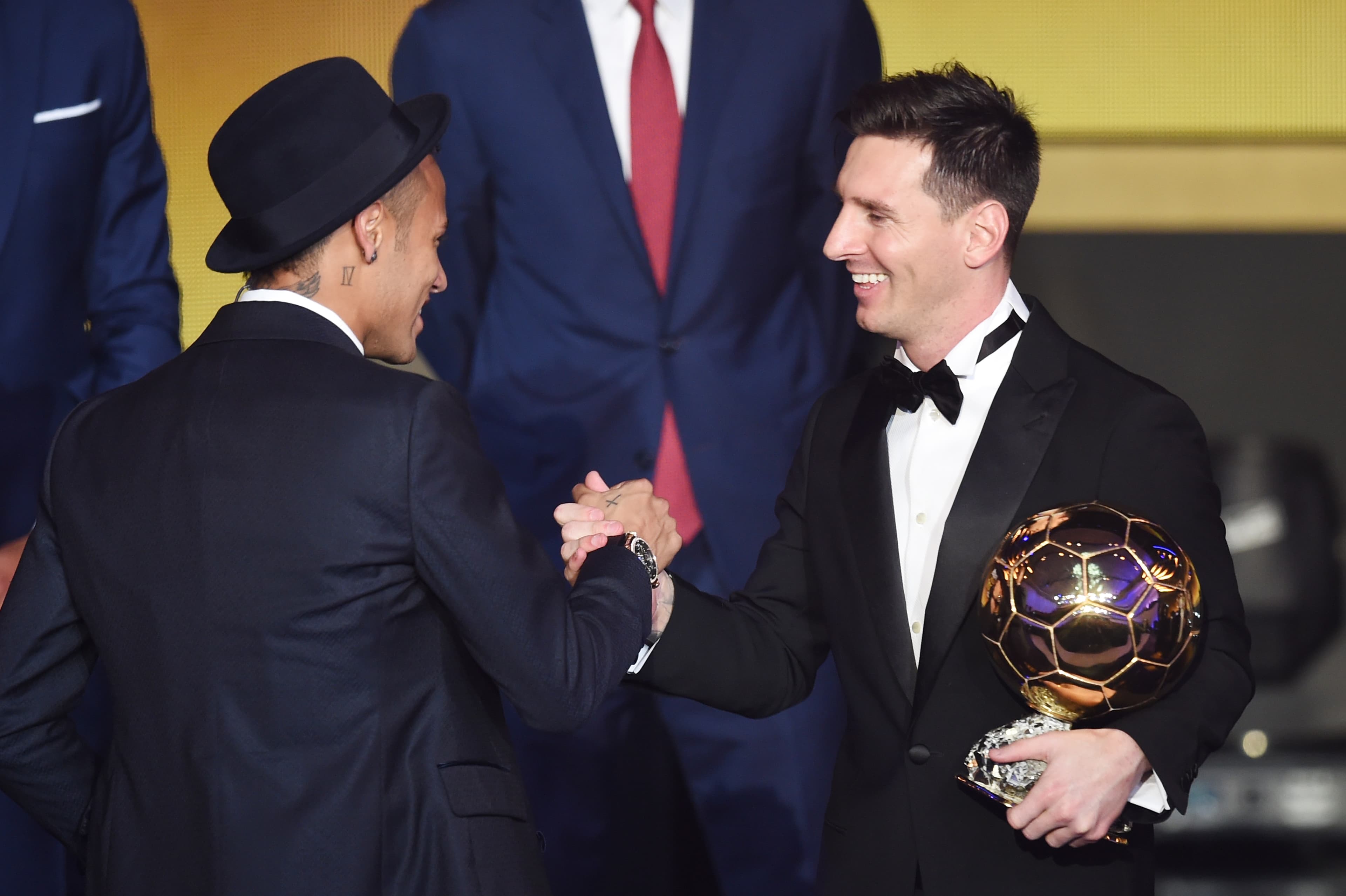 Neymar exalta Messi antes de adeus da Argentina: ‘O mundo agradece’