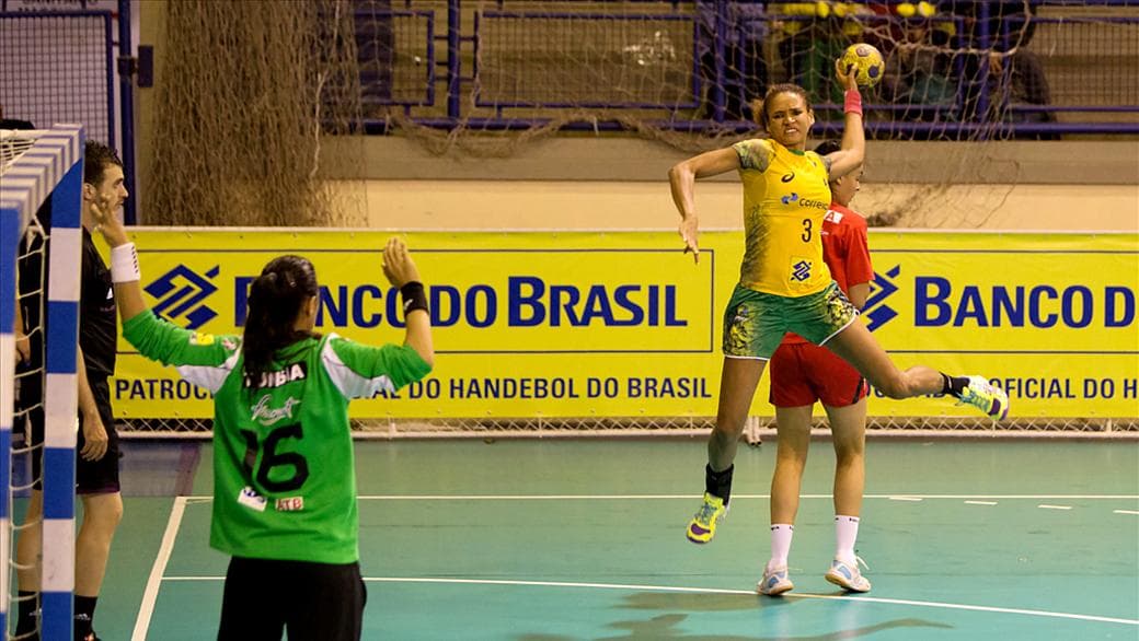 Jogadora mais conhecida da equipe, Alexandra Nascimento participou do amistoso em Joinville