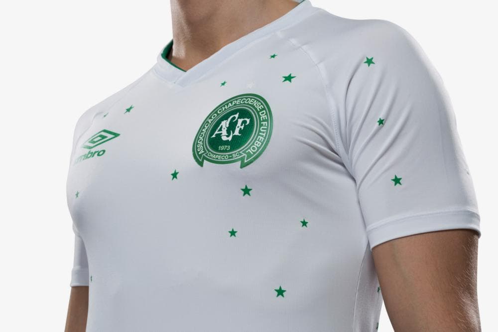 Barcelona x Chapecoense - Camisa com 73 estrelas