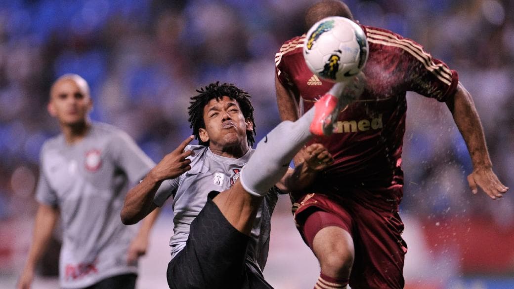 Corinthians e Fluminense empatam no Rio