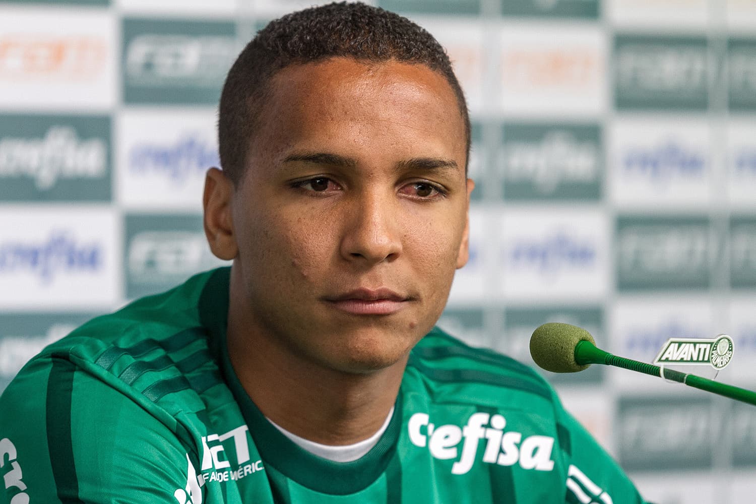 Apresentação do Jogador Deyverson