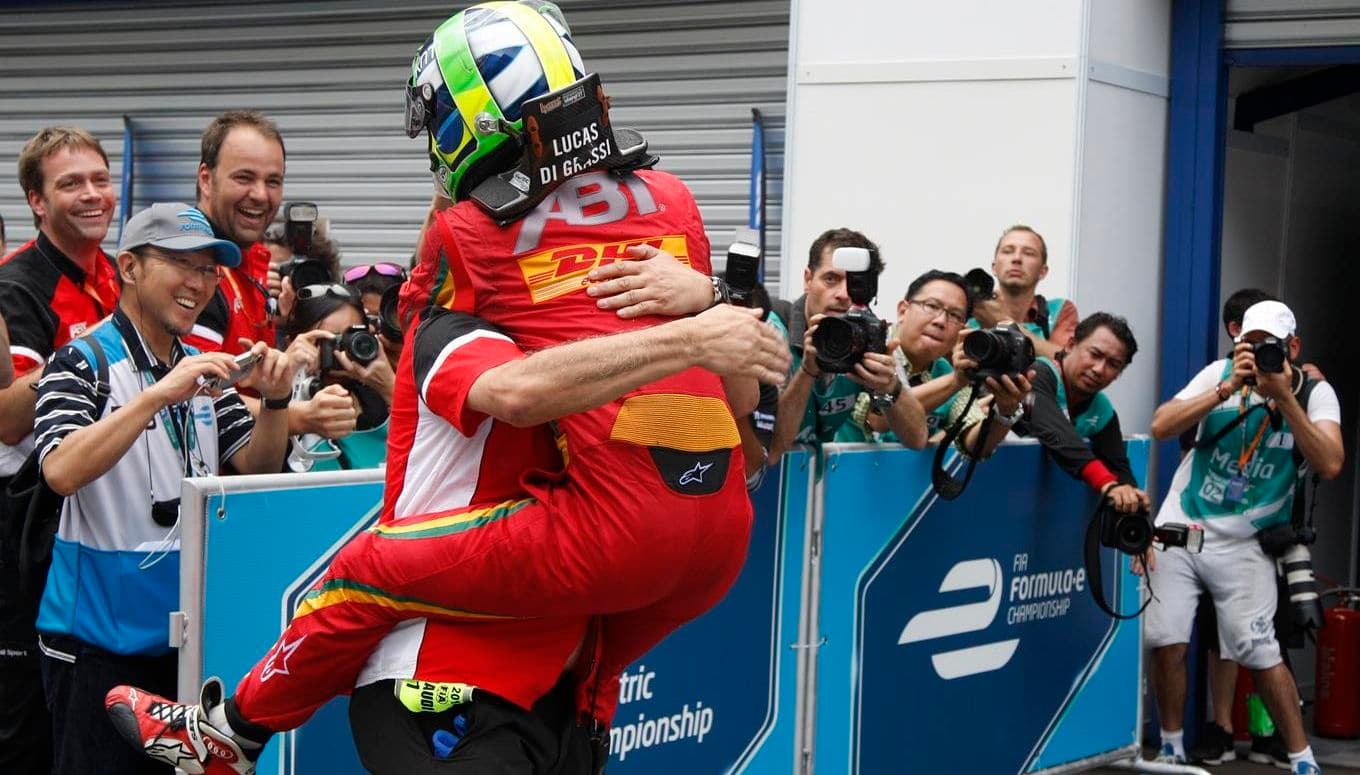 Lucas di Grassi comemora segundo lugar na Malásia