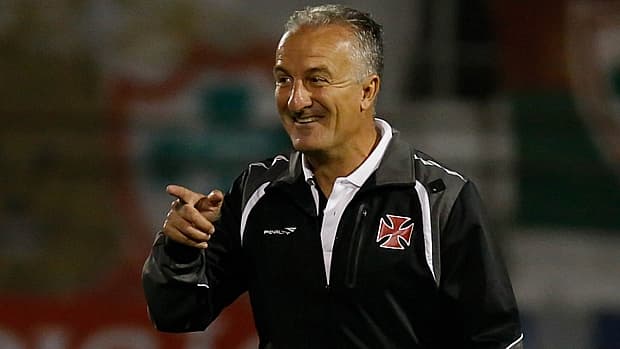 Dorival Júnior, ex-técnico do Vasco, não suportou sequência de maus resultados