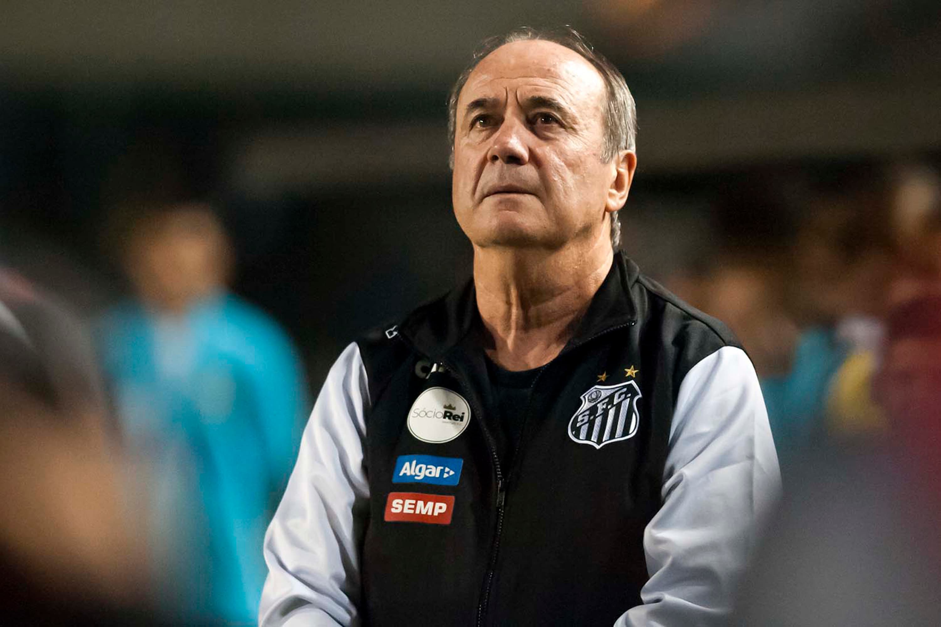 Levir Culpi, técnico do Santos - 16/10/2017